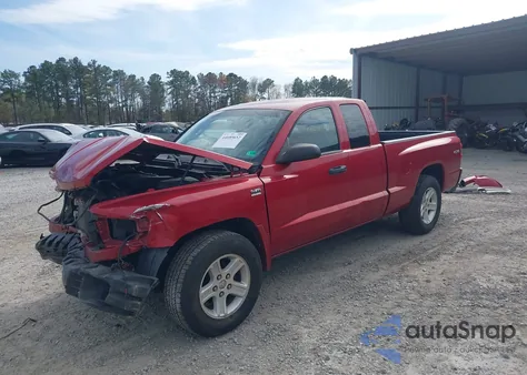 2010 Dodge Dakota Bighorn/Lonestar z USA, uszkodzony, nr VIN 1D7CW3BP1AS217477